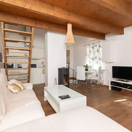Cozy 3 Story House In Old Town Ferienhaus Reval