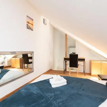 Cozy 3 Story House In Old Town Ferienhaus *